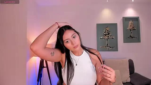 AmbarJames_ from StripChat is Freechat