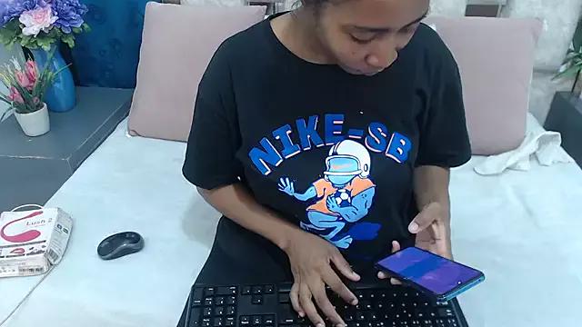AmbarSmit from StripChat
