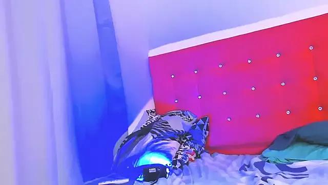 Amber_Cashxx from StripChat is Freechat