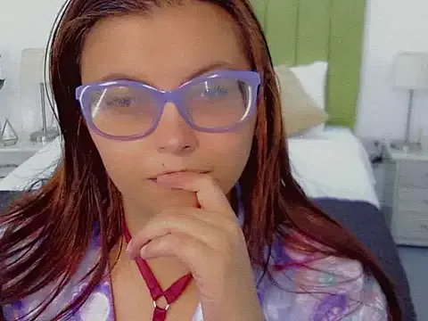 Amber_Rouge_ from StripChat is Freechat