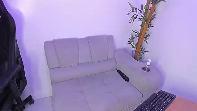 amber_rouse_ws from StripChat is Freechat