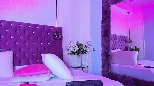Try our streaming cams variety and talk on a personal level with our adorable girls streamers, showing off their bountiful shapes and dildos.
