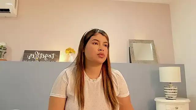 AmberMelia from StripChat is Freechat