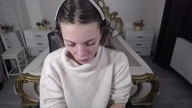 AmberTop from StripChat is Freechat