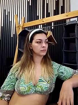 Ambre_La_nebulleuse from StripChat is Freechat