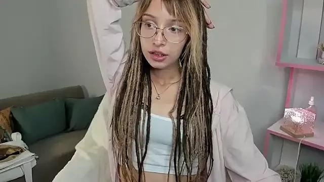 Try our streaming cams variety and talk on a personal level with our adorable girls streamers, showing off their bountiful shapes and dildos.
