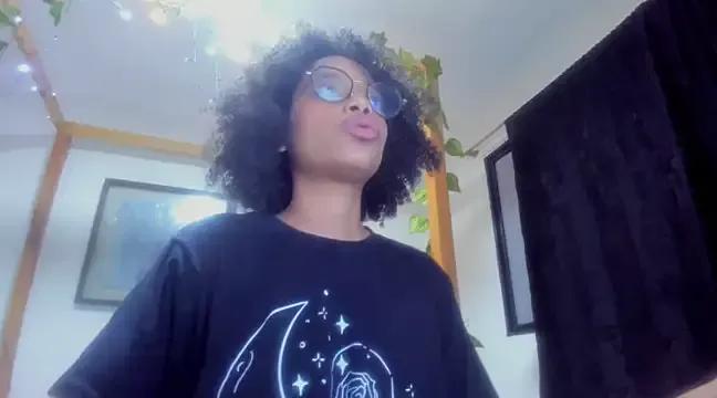 amelia_rousse69 from StripChat is Freechat