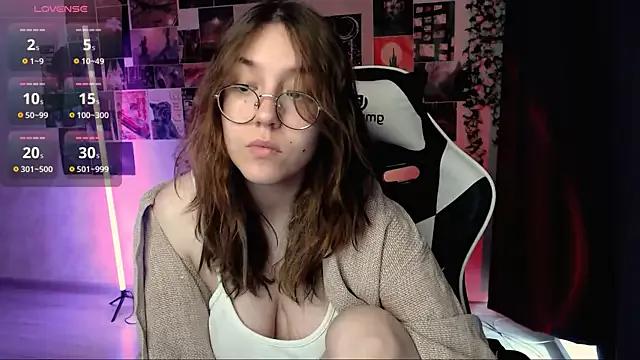 ameliameadd from StripChat is Freechat
