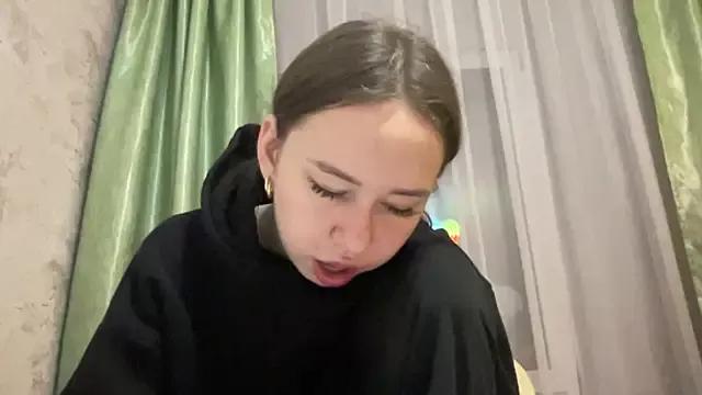 ameliashine5 from StripChat is Freechat