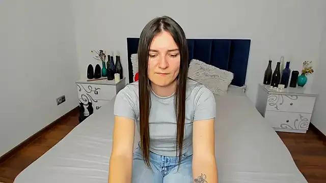 AminaDreamm from StripChat is Freechat