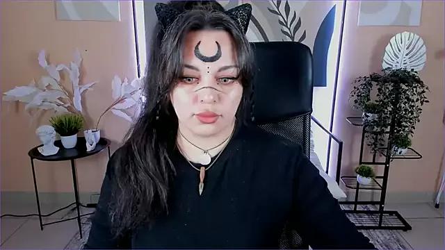 AmiraDevill from StripChat is Freechat