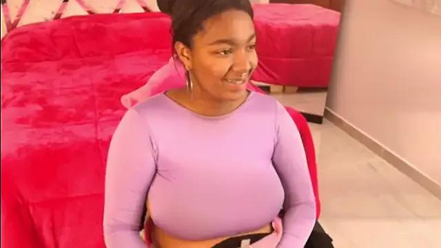 Amiranast from StripChat is Freechat
