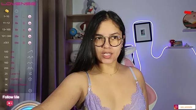 Ammelie from StripChat