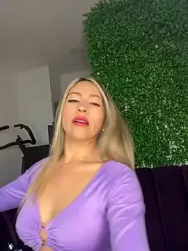 Ammy_Castro from StripChat is Freechat