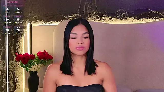 AmmyCaramel from StripChat is Freechat