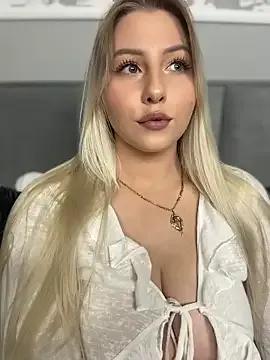 Amy_mit from StripChat