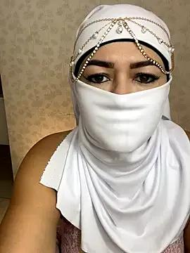Amyraa_ from StripChat is Freechat