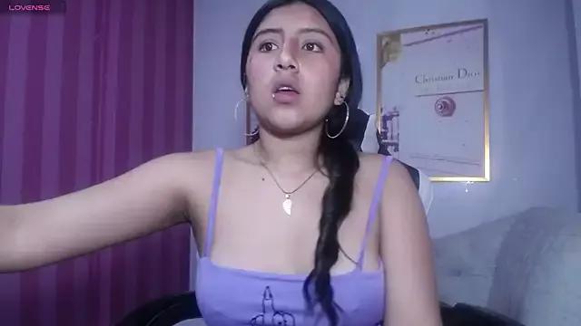 Ana_sofia_b from StripChat is Freechat