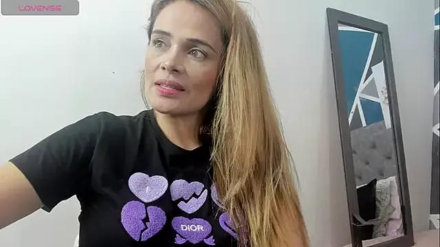ana_starr from StripChat