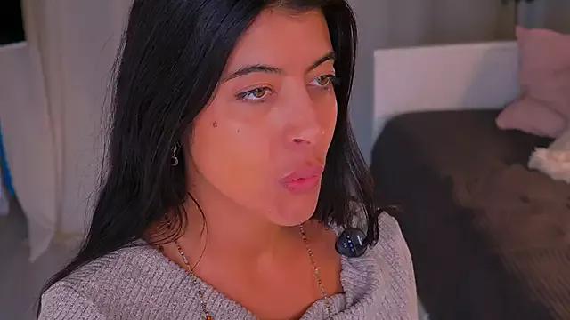 Anabelcurvy from StripChat