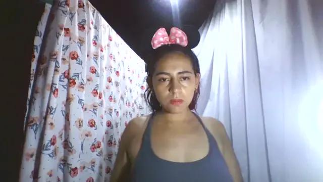 Anabelhotxx16 from StripChat
