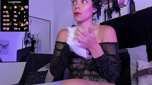 AnaChernova from StripChat is Freechat