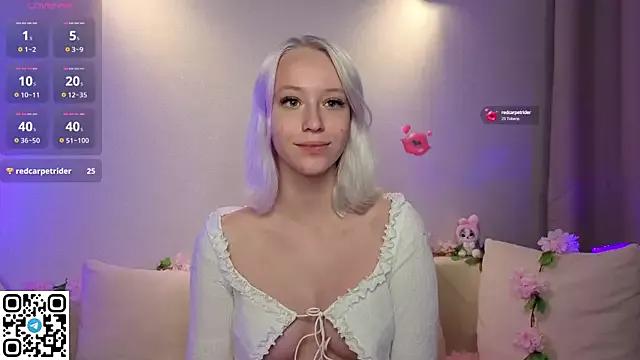 Anadeyaaa from StripChat is Freechat
