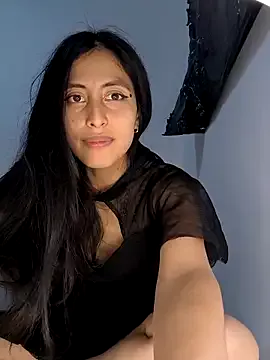 Anahi_cake on StripChat 