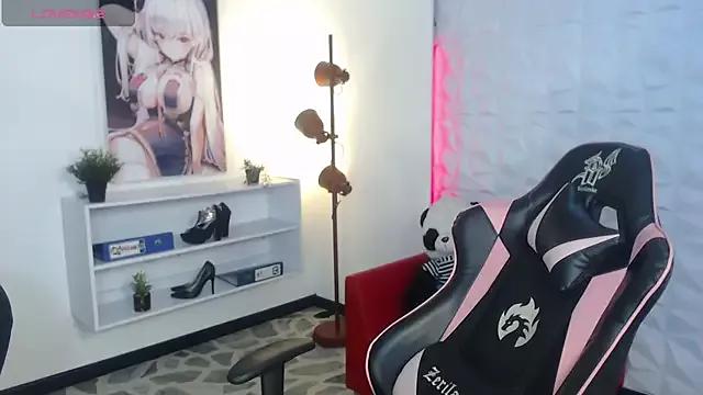 Try our streaming cams variety and talk on a personal level with our adorable girls streamers, showing off their bountiful shapes and dildos.