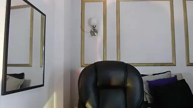 Anahigh from StripChat