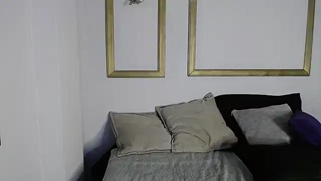 Anahigh from StripChat