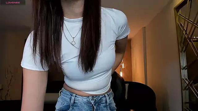 AnaisNin from StripChat