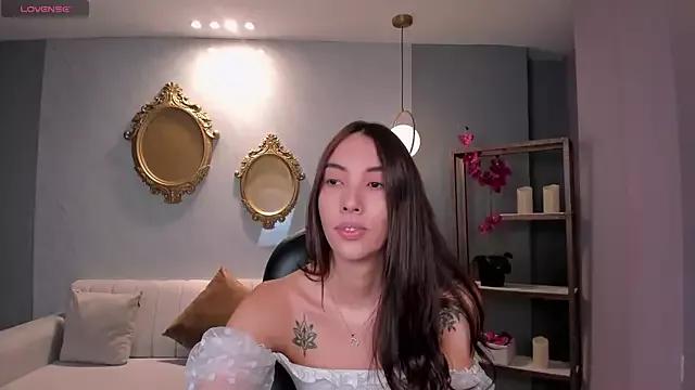 AnaisNin from StripChat