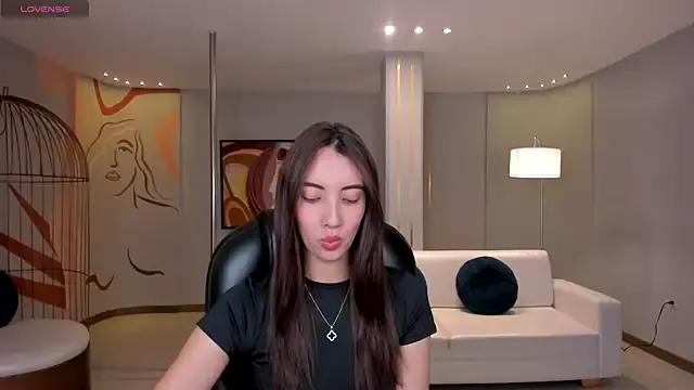 AnaisNin from StripChat