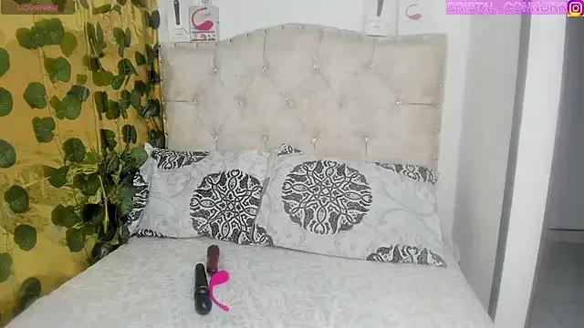 analliaa from StripChat is Freechat