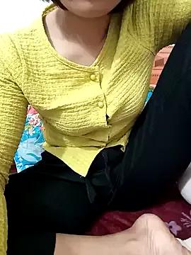 Anaoothy from StripChat