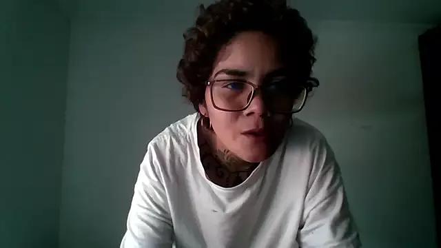 anaroa from StripChat