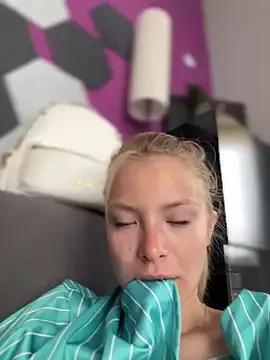 AnastasiaAniess from StripChat is Freechat