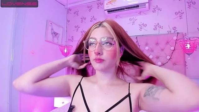 Anavi_ from StripChat