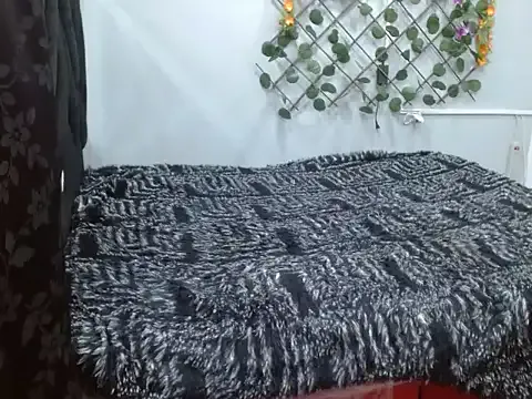 Andrea04_hot from StripChat is Freechat