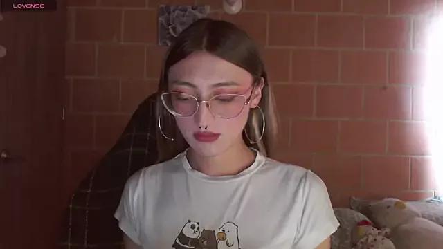 Try our streaming cams variety and talk on a personal level with our adorable girls streamers, showing off their bountiful shapes and dildos.