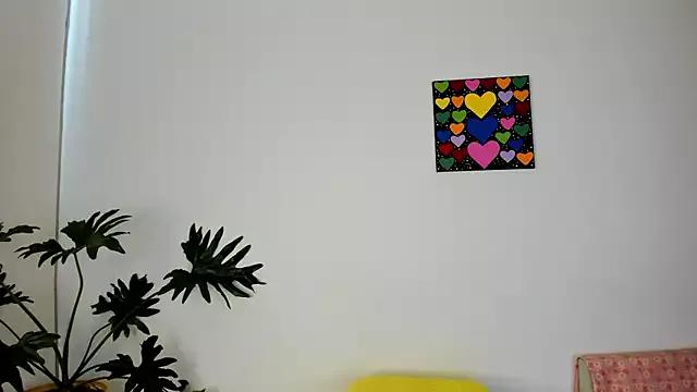 Try our streaming cams variety and talk on a personal level with our adorable girls streamers, showing off their bountiful shapes and dildos.