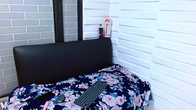 AndreaGil_ from StripChat is Freechat