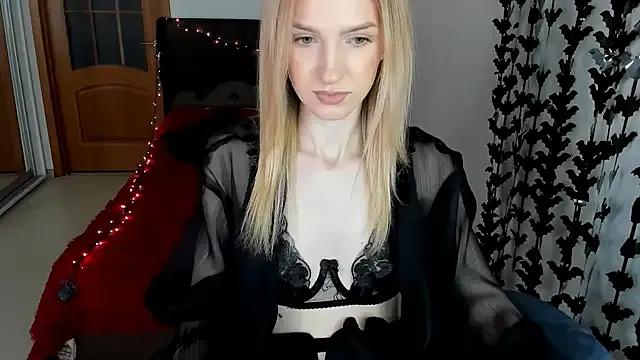 AndrianaBelle from StripChat is Freechat