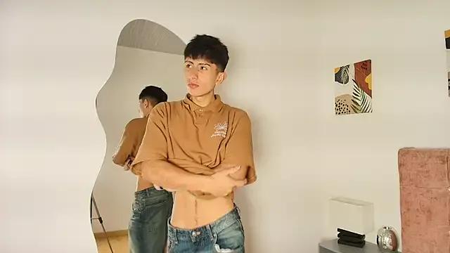 Andy_Justgame from StripChat is Freechat
