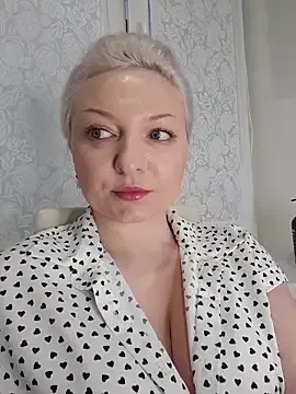 Anesteishen from StripChat is Freechat