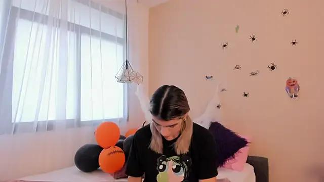 AngeBrooks from StripChat is Freechat