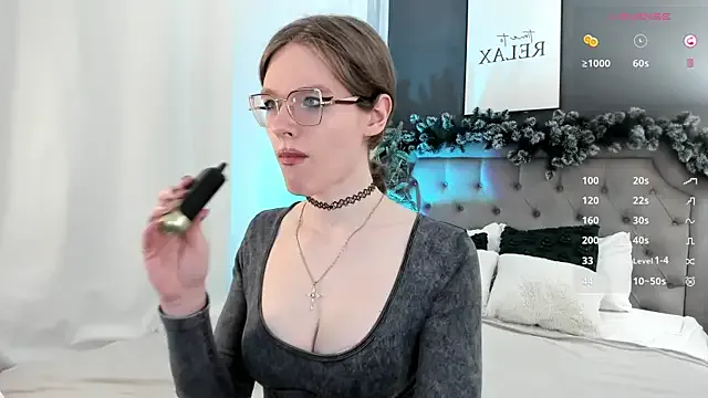 Try our streaming cams variety and talk on a personal level with our adorable girls streamers, showing off their bountiful shapes and dildos.