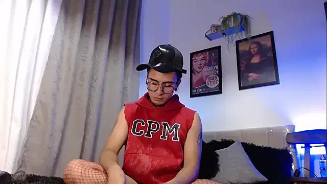 Try our streaming cams variety and talk on a personal level with our adorable girls streamers, showing off their bountiful shapes and dildos.