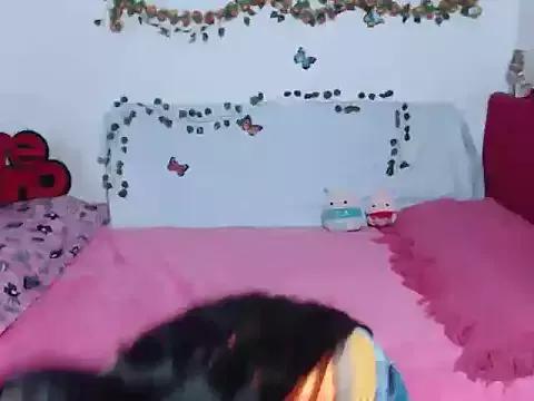 Angela_18honey from StripChat is Freechat